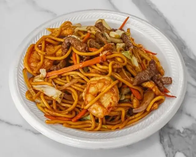 House Lo Mein / 本楼捞面.