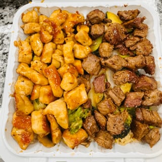 D. Hibachi Chicken & Steak / D. 铁板鸡牛