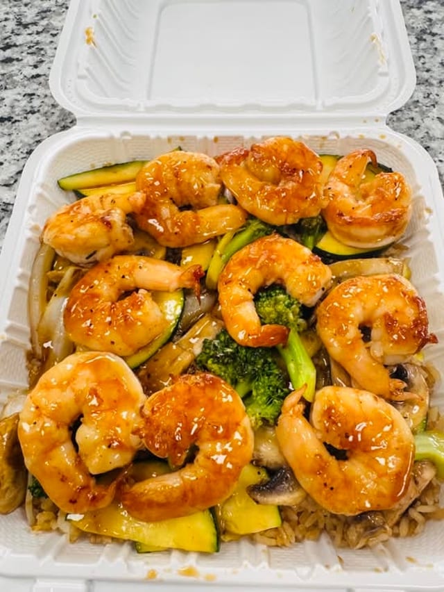 L. Hibachi Shrimp / L. 铁板虾.